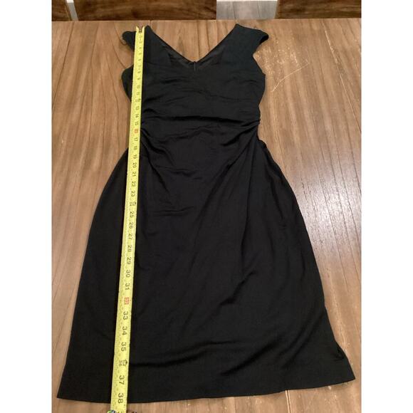 David Meister ruched waist Bodycon simple black mini Dress V Neck Sleeveless 6 - Picture 2 of 10
